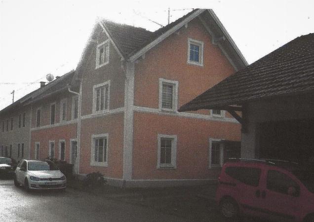 Mehrfamilienhaus